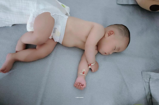 运城怎样教宝宝爬